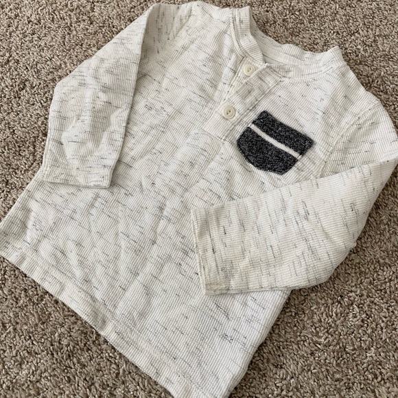 Cat & Jack toddler boys long sleeve button down henley tshirt top size 18 months - Picture 6 of 7